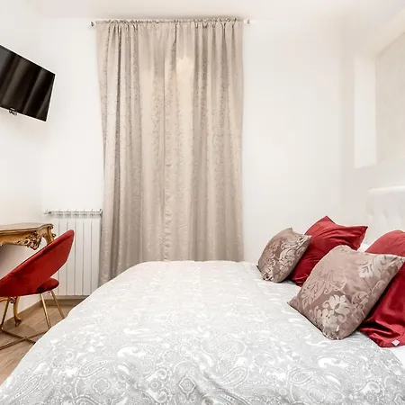 Gasthuis Le Di Nathan La Spezia