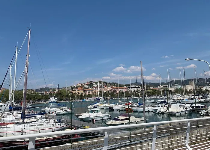 Le Di Nathan - 5 Terre Near The Station 3* La Spezia
